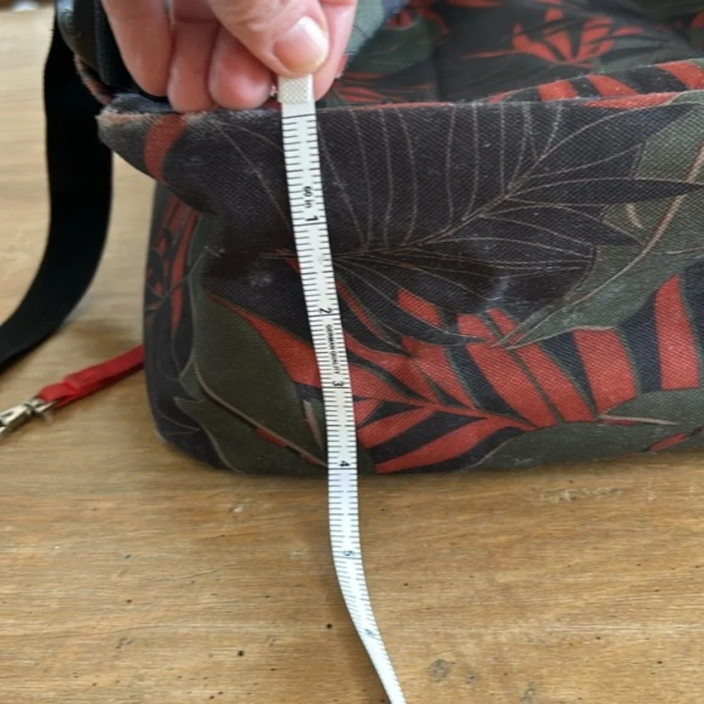 Herschel Supply Co Heritage Backpack Tropical Palm‎ Leaf Print Black Red Green